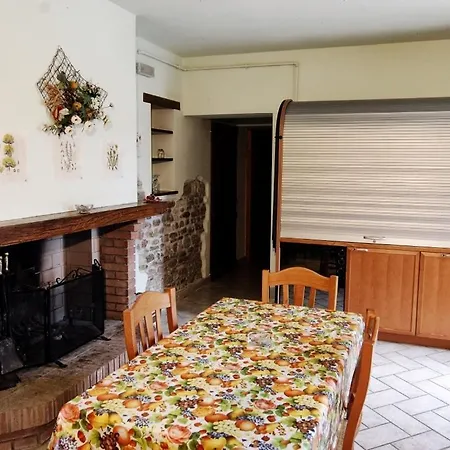 Sleeps 3 With Pool * Isola di Fano