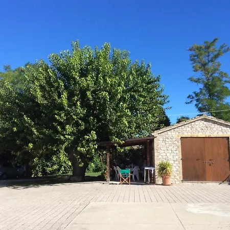 Apartment Sleeps 3 With Pool *